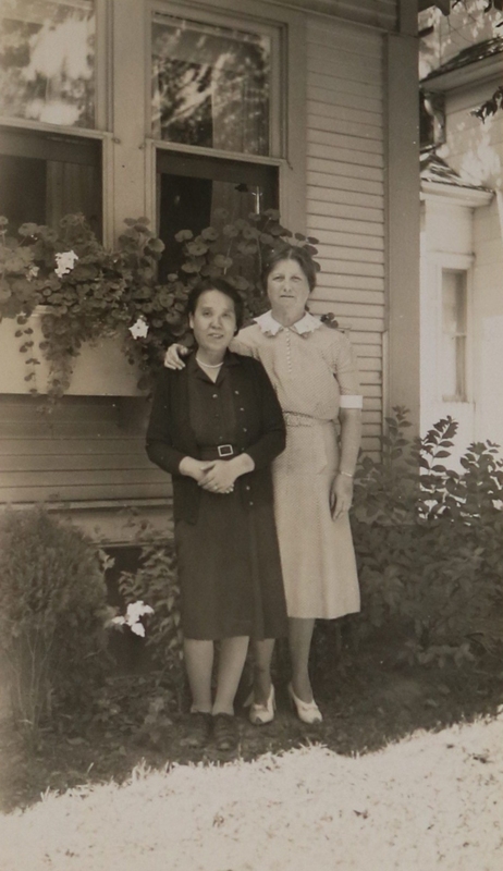 Esther McCollough (right) with Raku Hashimoto, c. 1942